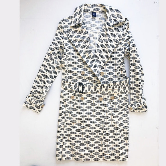 Gap Mod Trench - NWOT - Picture 1 of 5